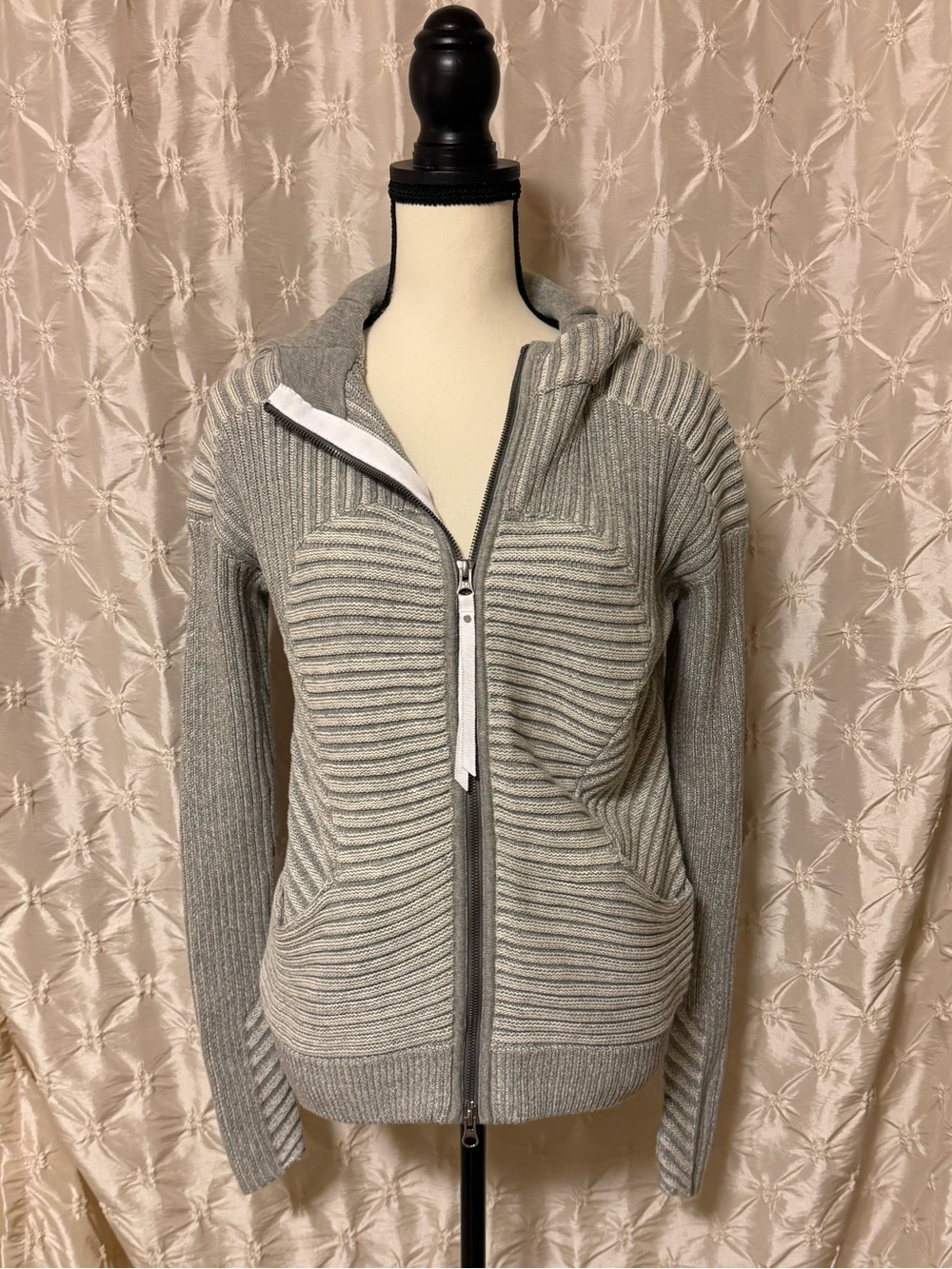 Lululemon Embrace Hoodie Ribbed Knit Zip-Up Hooded Sweater Heathered Grey White